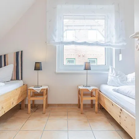 Nordic Hus Апартаменты *